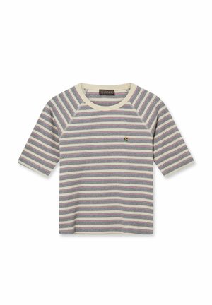 Lühikeste varrukatega soonikkoes särk, millel on horisontaalsed hallid, valged ja roosad triibud, soonikkoeline kreemjas krae ning väike päevalille tikand rinnal.