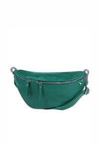 Groene leren tas met een gestructureerde afwerking, gebogen vorm, sluiting met rits aan de bovenkant en twee decoratieve ritstrekkers. Verstelbare schouderband inbegrepen.