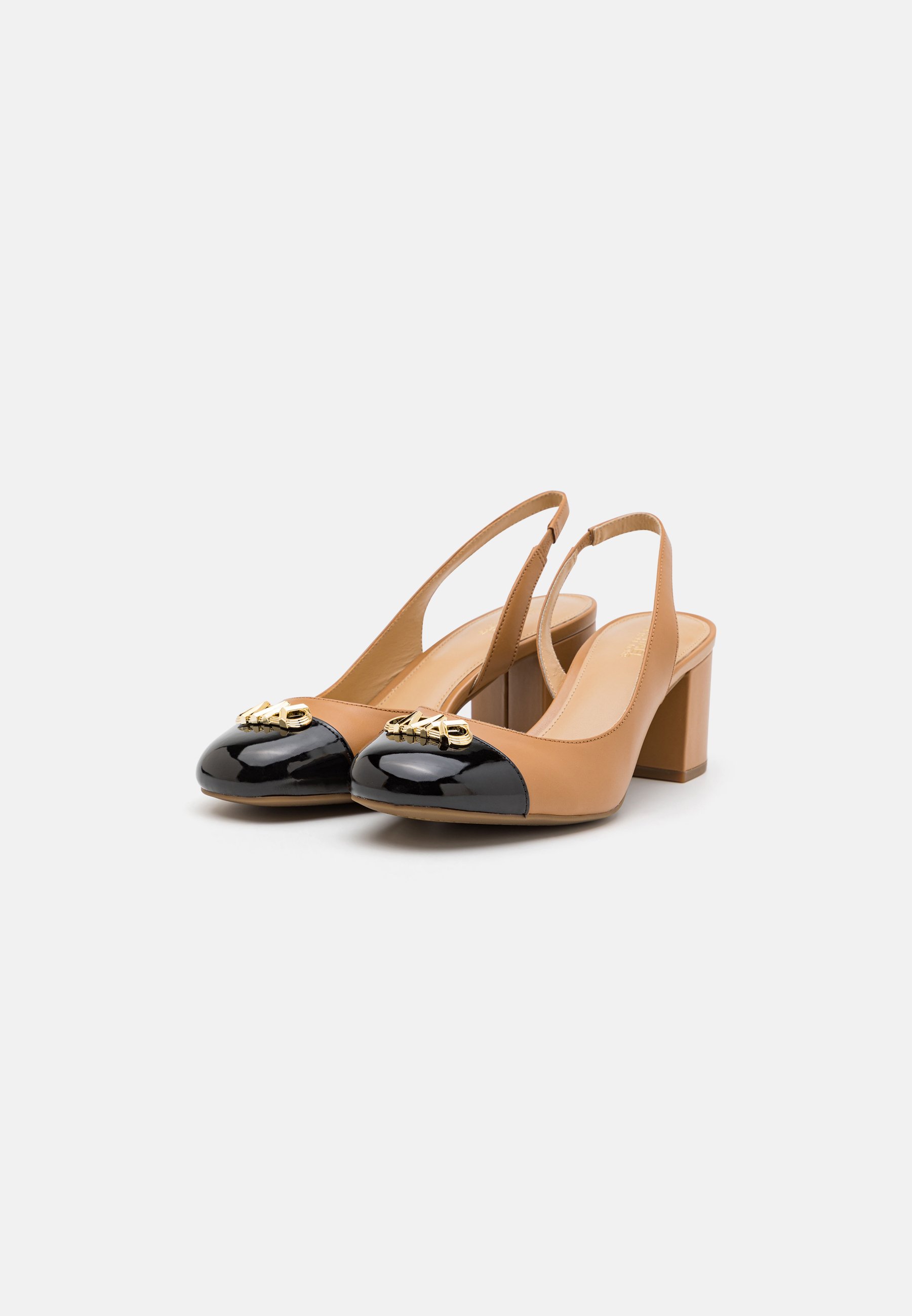 coach erica slingback