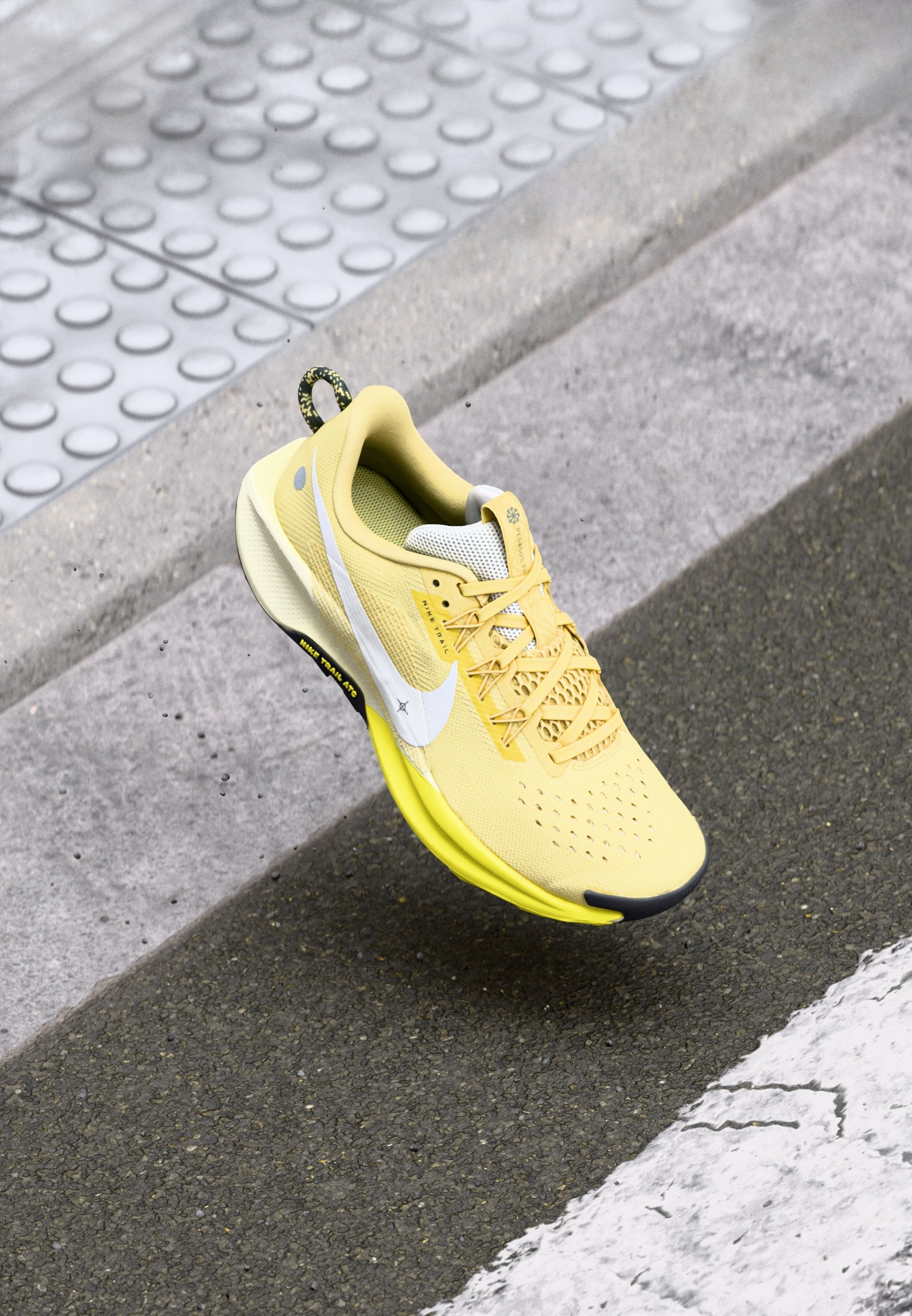 Gele Nike Schoenen online kopen | Gratis verzending voor de meeste  bestellingen* | Zalando