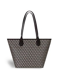 Taška přes rameno s geometrickým vzorem v béžové a námořnické modři. Má černé kožené uši a detaily, široký otevřený vršek a prostorný design.