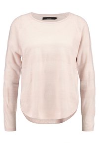 Hellrosa gestrickter Pullover mit rundem Ausschnitt und langen Ärmeln. Verfügt über eine gestreifte Textur mit unterschiedlichen Mustern und einen leicht geschwungenen Saum.