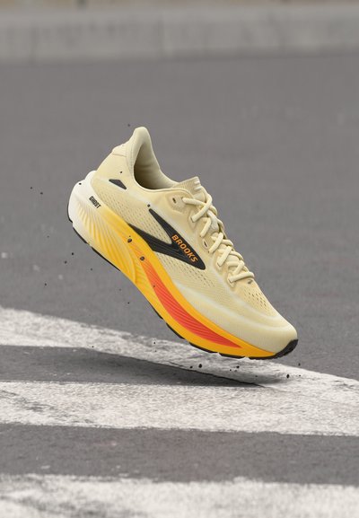 Brooks GHOST 18