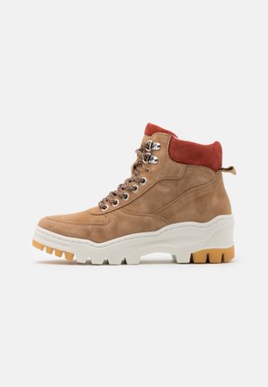 Boots à talons - beige