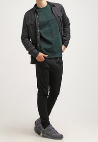 Carhartt WIP Sweater - dark green