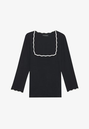 Top preto de mangas longas com decote quadrado, apresentando um acabamento ondulado branco ao longo do decote e das bainhas das mangas. Feito de material de algodão macio.