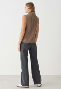 OPUS POGETI - Strickpullover - cocoa