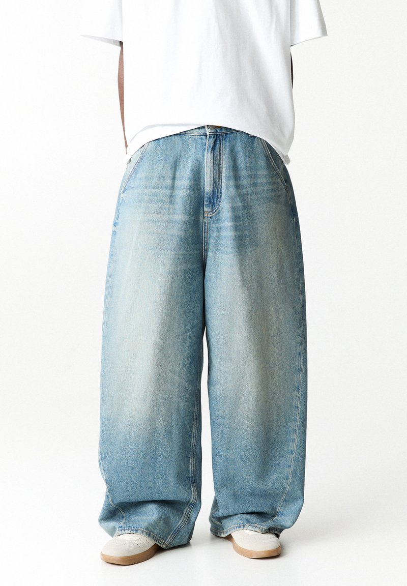 PULL&BEAR MEGA BAGGY - Traperice opuštenog kroja - stone blue denim