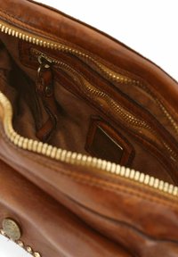 Campomaggi BOWLING  - Handbag - cognac