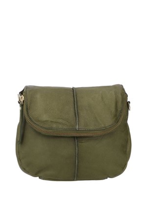 Kabelka přes rameno z olivově zelené kůže s předním zipovým klopou a viditelnými svislými švy.