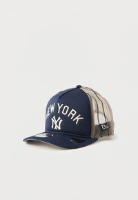 FIFTY FRAME ARCHED TRUCKER UNISEX - Boné - blue