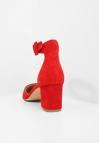 Kurt Geiger London Botines - red
