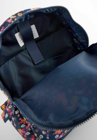 Next Iskolatáska - navy floral
