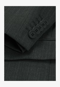 Selezionato, open grey twentysix