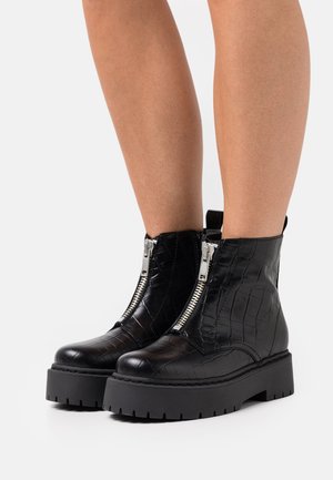 Bianco Wide Fit, Bottines à plateau - black