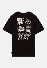 Puma MID 90S GRAPHIC TEE - Camiseta estampada - black