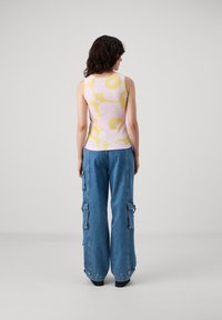 Marimekko ERKKERI UNIKKO - Linne - light pink/yellow