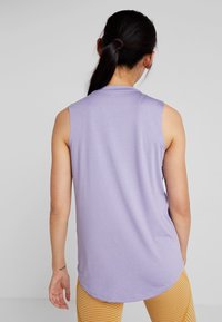 Ellesse Top - purple