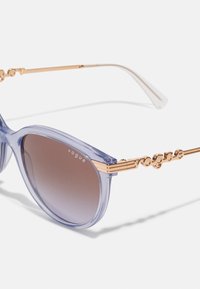 VOGUE Eyewear Solglasögon - transparent purple