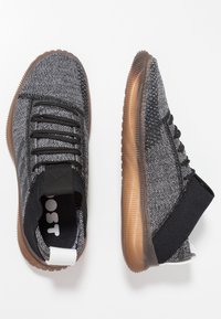 adidas Performance Silniční běžecké boty - black