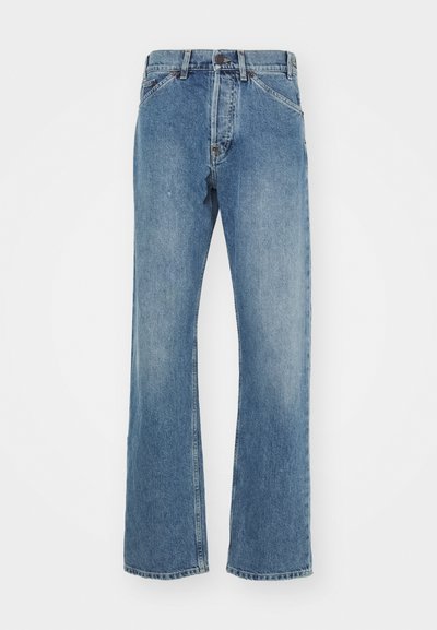 Jeans din denim albastru cu un design drept, spălați ușor, stil cu cinci buzunare, buton metalic și detalii cusute pe talie.
