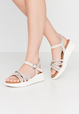 Tamaris Plateausandalette - cream