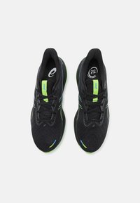 ASICS GEL-CUMULUS 26 - Scarpe da corsa su strada - black/electric lime
