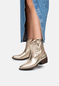 PS POELMAN BILLY  - Botines camperos - gold