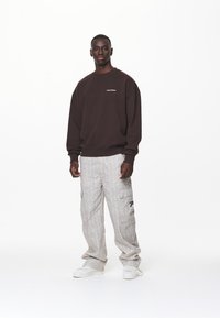 Pegador LOGO OVERSIZED SWEATER - Felpa - washed oak brown