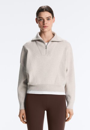 OYSHO KNIT WITH RAISED NECK AND RIB DETAILS - Maglione - beige