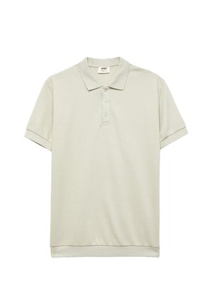 - Koszulka polo