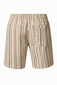 Short beige, marron et crème à rayures verticales avec une ceinture élastique et une unique poche plaquée à l'arrière côté droit.