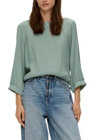 s.Oliver MIT GLATTER RÜCKENPARTIE - Langarmshirt - salbeigrün
