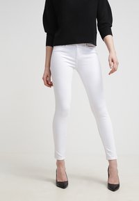 AG Jeans Vaqueros pitillo - white