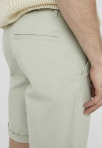 BZB BERMUDA - Short - vert clair