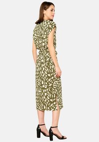 LolaLiza WITH PRINT - Dnevna obleka - khaki med