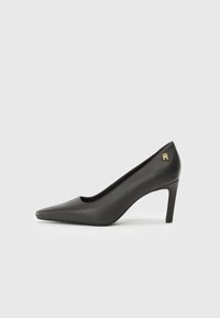 Pumps - charred wood