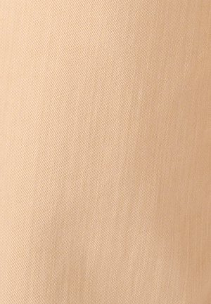 Tessuto beige con motivo a armatura diagonale e texture morbida.