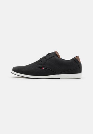 Sportieve veterschoenen - black