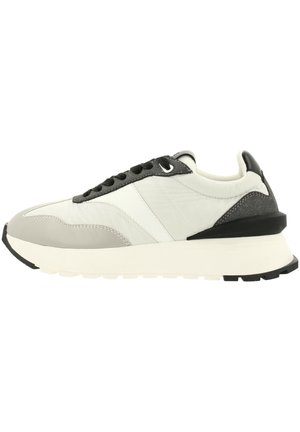 Matalavartiset tennarit - white