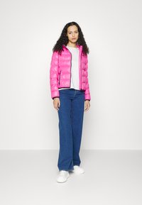 HUGO FAMARA 1 - Casaco de inverno - dark pink