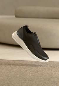 Επιλέχθηκε, black