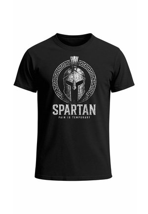 Schwarzes T-Shirt aus Baumwolle, mit einem verwitterten silbernen Spartanerhelm-Grafik, kreisförmigem griechischem Schlüsseldesign und dem Text "SPARTAN" mit "PAIN IS TEMPORARY" darunter.