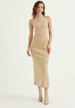 HALTER NECK SLEEVELESS - Strickkleid - beige