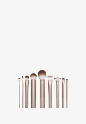 Real Techniques AU NATUREL COMPLETE BRUSH KIT - Kit pennelli