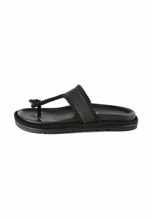 Crne japanke s glatkom, oblikovanom podlogom. Imaju pleteni remen i teksturiranu gumu na đonu za bolji prijanjanje.