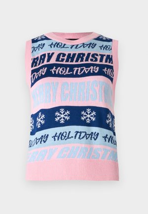 Ujjatlan kötött pulóver, váltakozó kék, rózsaszín és tengerészkék csíkokkal, amelyen a "KELLEMES KARÁCSONYT" felirat és hópehely minták találhatóak.