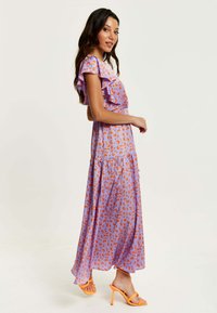 Liquorish CHEETAH PRINT WRAP  - Maxi dress - purple