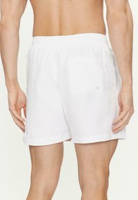Calvin Klein MEDIUM DRAWSTRING-GRAPHIC  - Shorts da mare - white