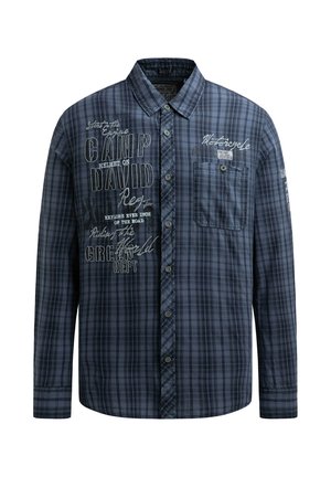 Langärmliges Hemd mit blauen Karos aus gewebtem Stoff, ausgestattet mit einem Button-Down-Kragen, einer Brusttasche und bedruckten Textdesigns auf der Vorderseite.